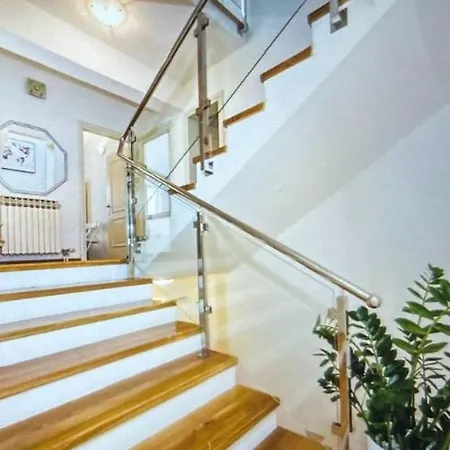 Vila Sonja *
